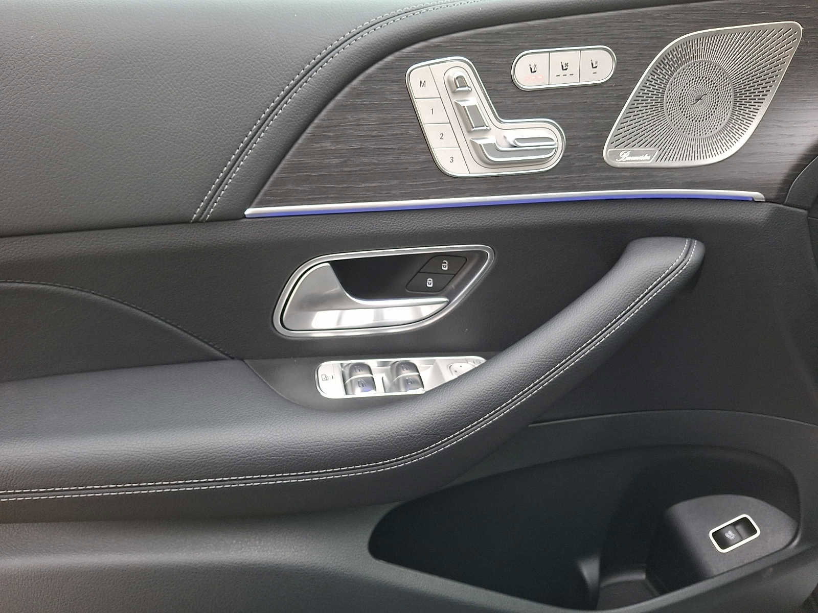 Certified 2026 Mercedes-Benz GLE 350 4MATIC image 9