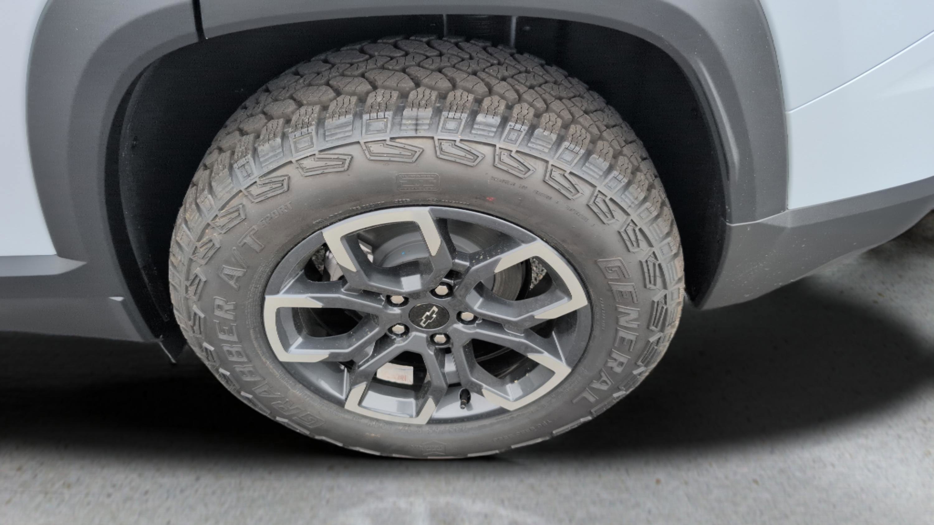 New 2026 Chevrolet Equinox ACTIV image 27