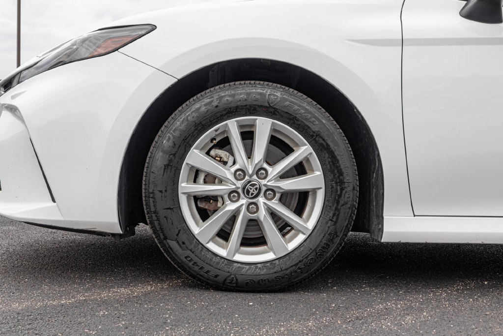 Used 2025 Toyota Camry LE FWD image 35