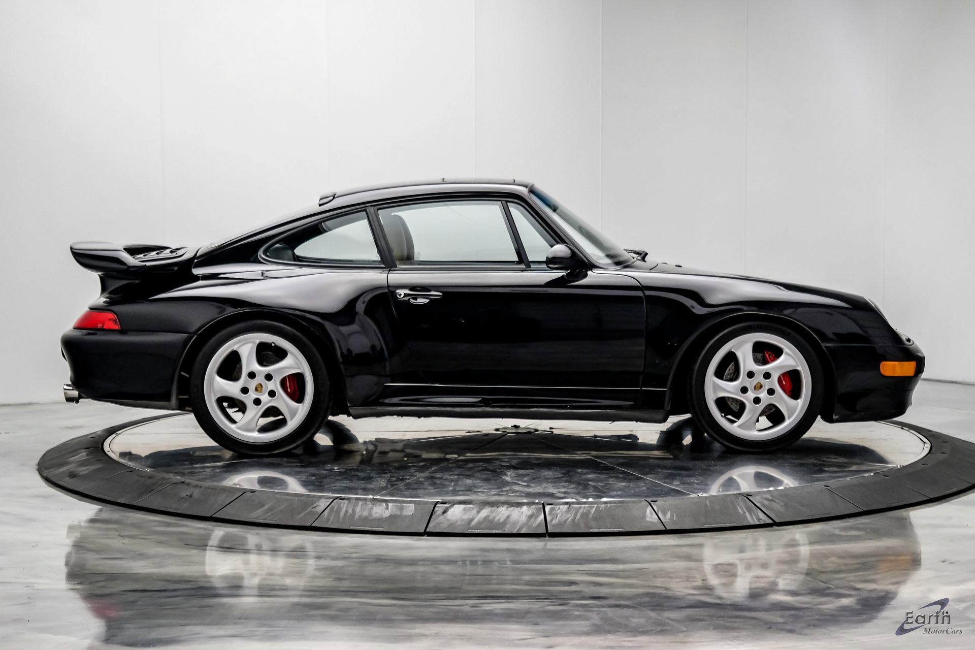 Used 1997 Porsche 911 Carrera S image 25