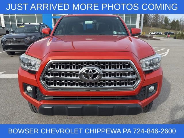 Used 2016 Toyota Tacoma TRD Off-Road w/ Towing Package image 4