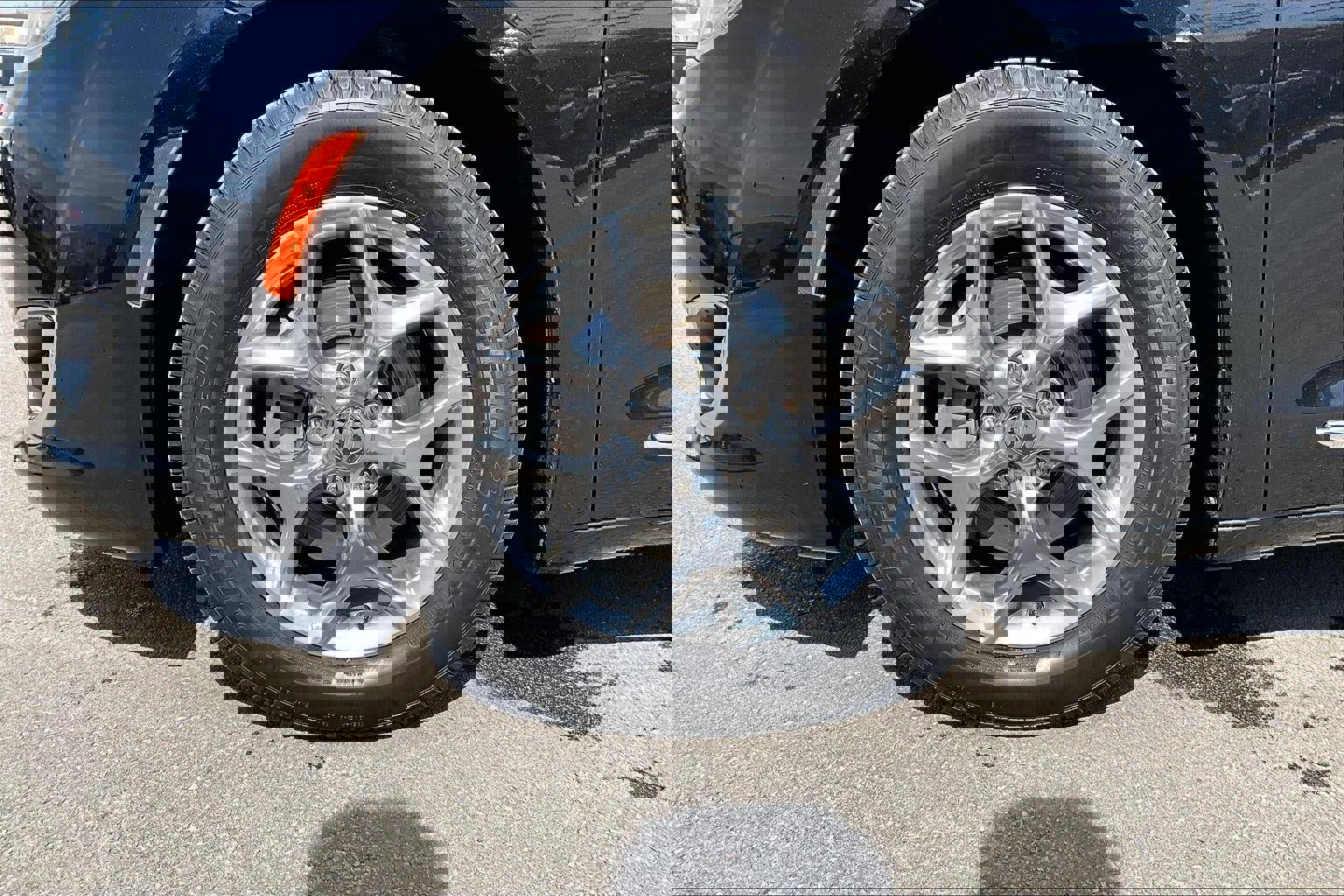 Used 2020 Chrysler Pacifica Limited image 9