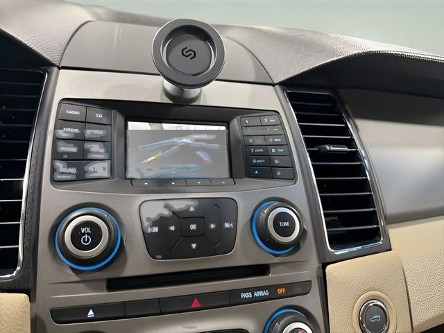 Used 2017 Ford Taurus SE image 20