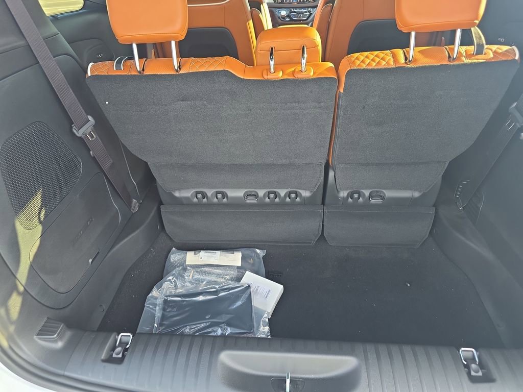 New 2026 Chrysler Pacifica Pinnacle image 25