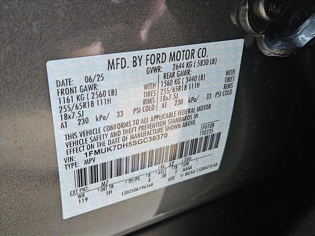 New 2025 Ford Explorer Active w/ Active Comfort Package image 18