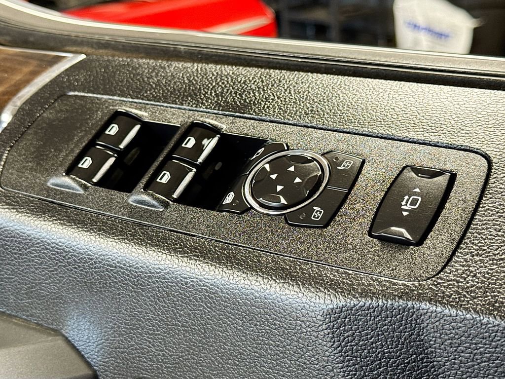 Used 2017 Ford F250 Platinum w/ Platinum Ultimate Package image 17