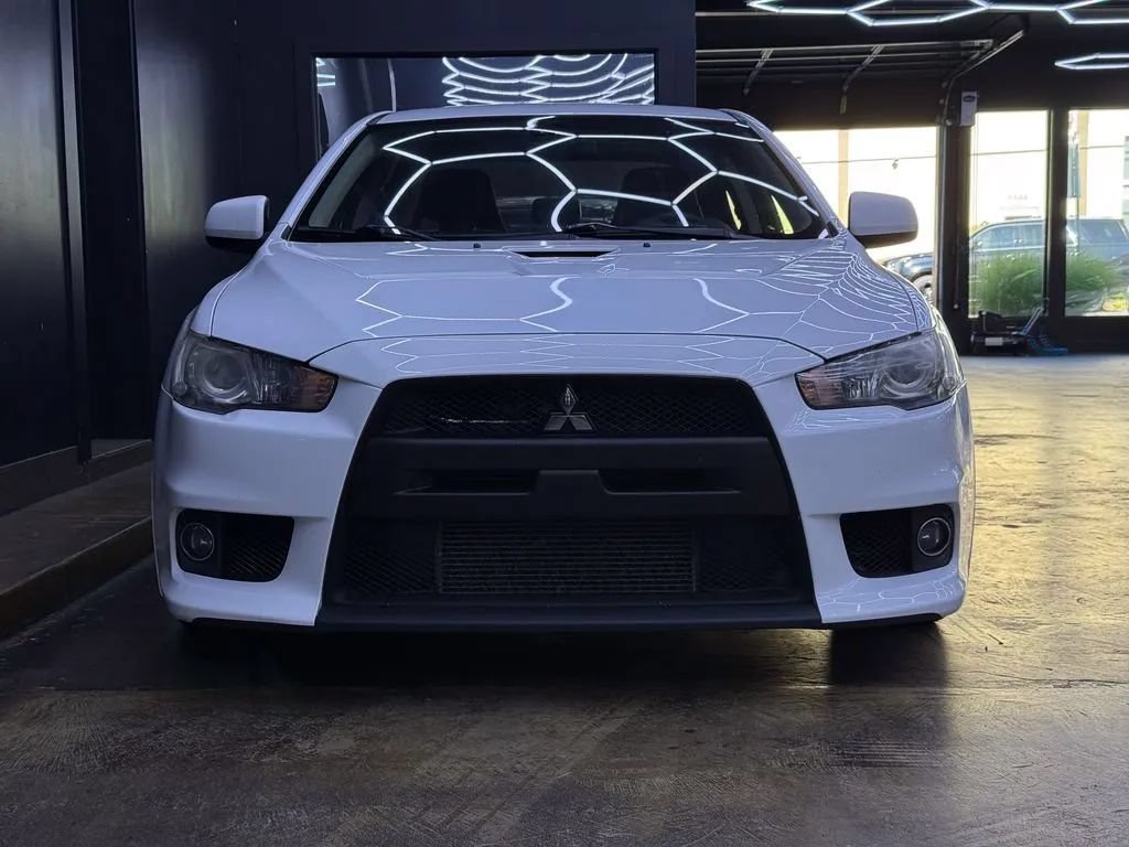 Used 2011 Mitsubishi Lancer Evolution MR AWD/4WD image 2