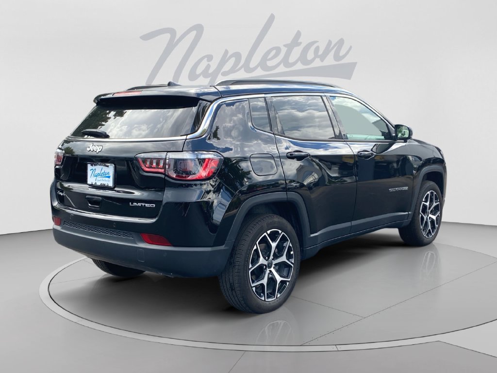 Used 2026 Jeep Compass Limited AWD/4WD image 6