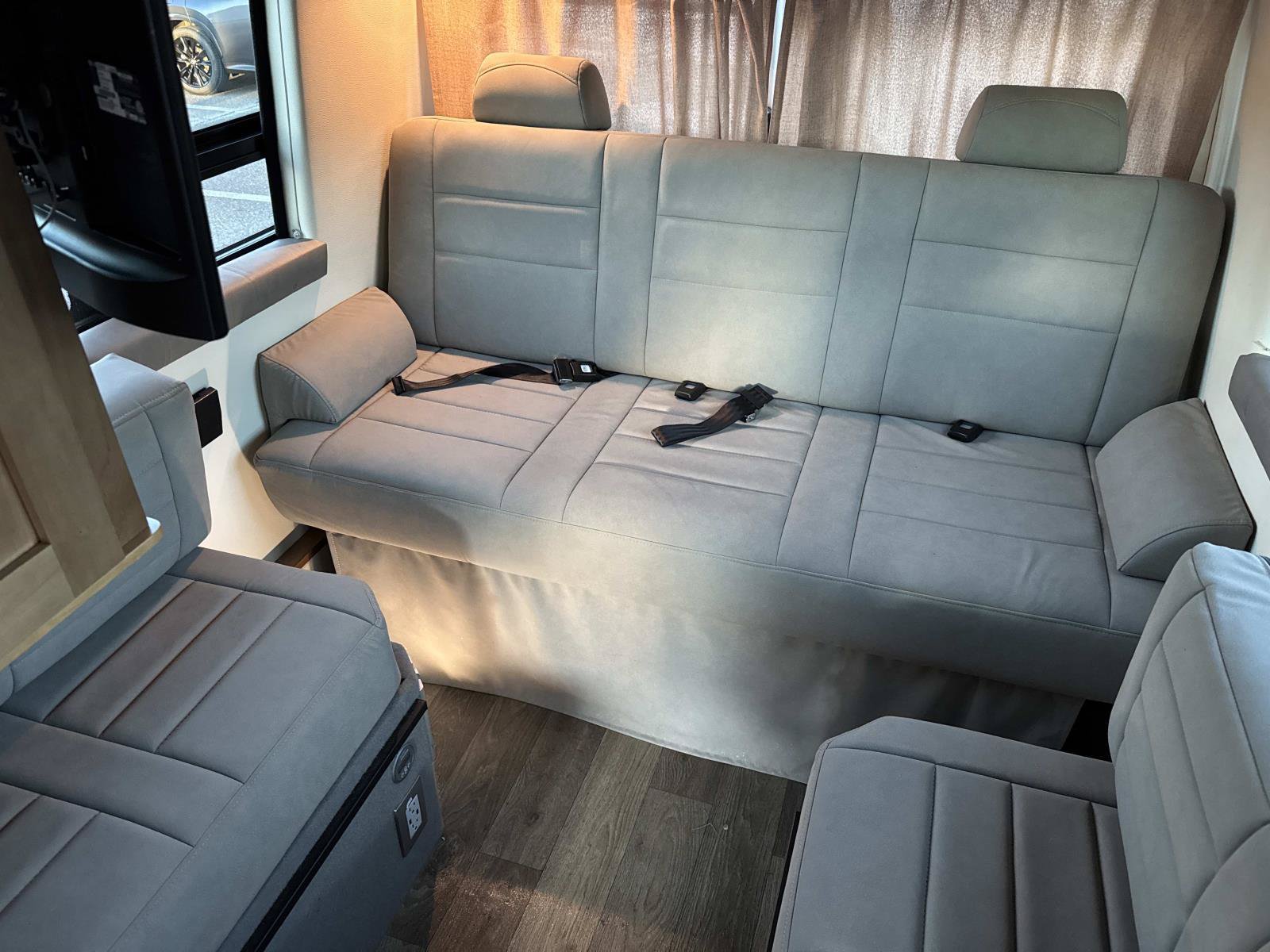 Used 2020 Mercedes-Benz Sprinter 3500 image 31