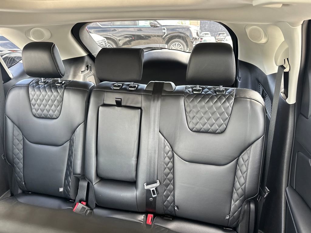 Used 2023 Ford Edge Titanium image 29