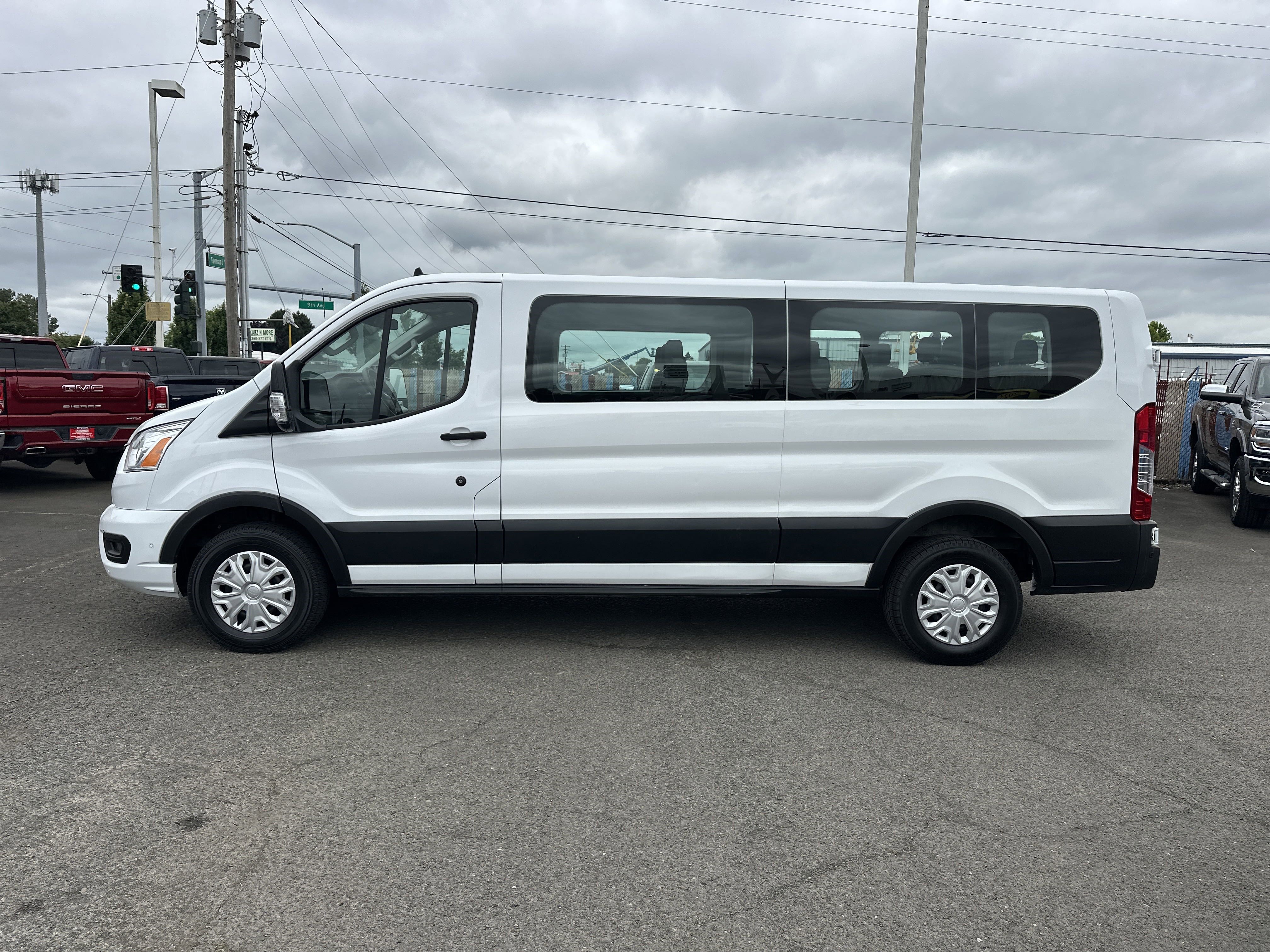 Used 2022 Ford Transit 350 XLT image 2
