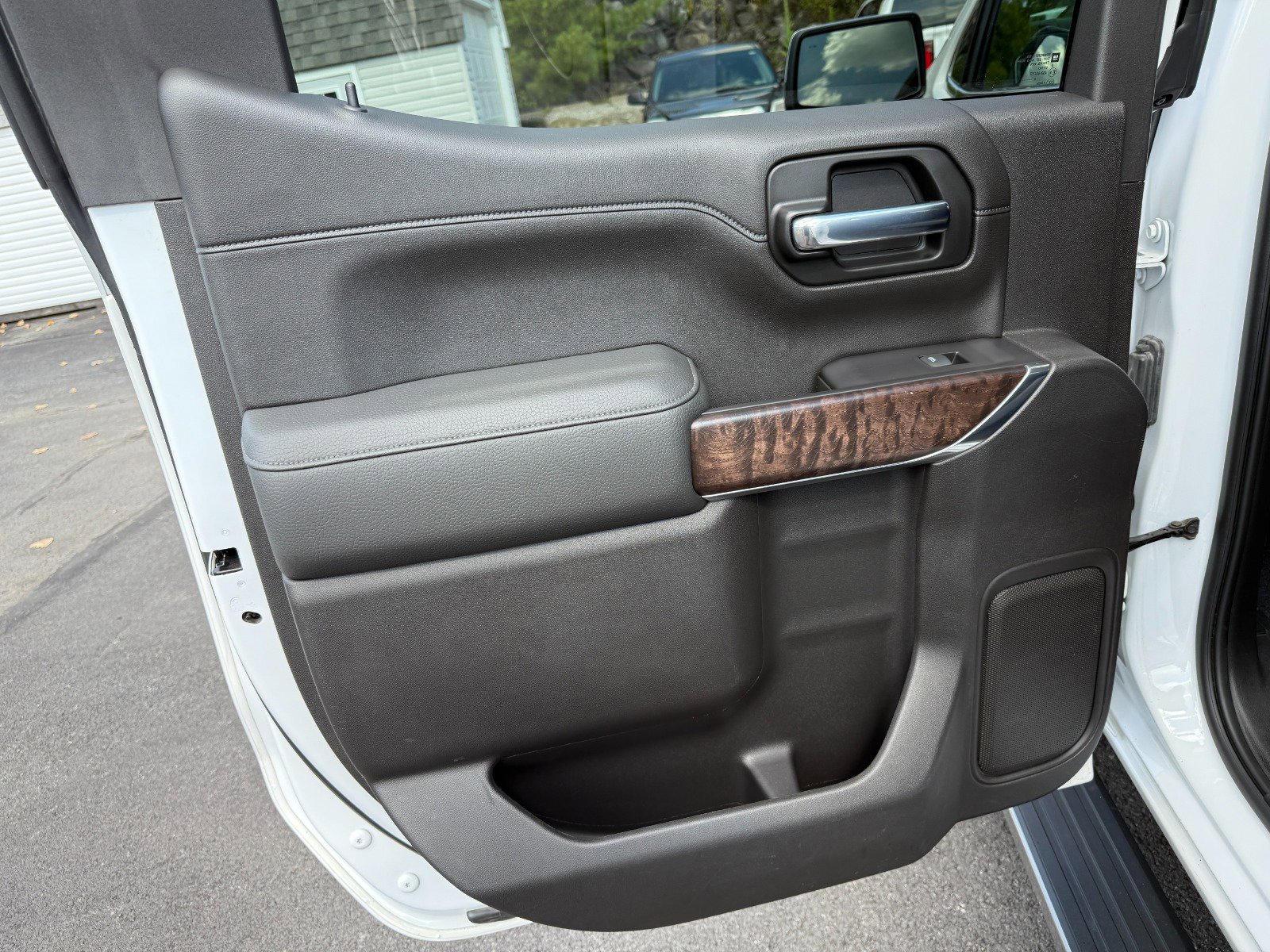 Certified 2020 GMC Sierra 1500 Denali w/ Denali Ultimate Package image 18