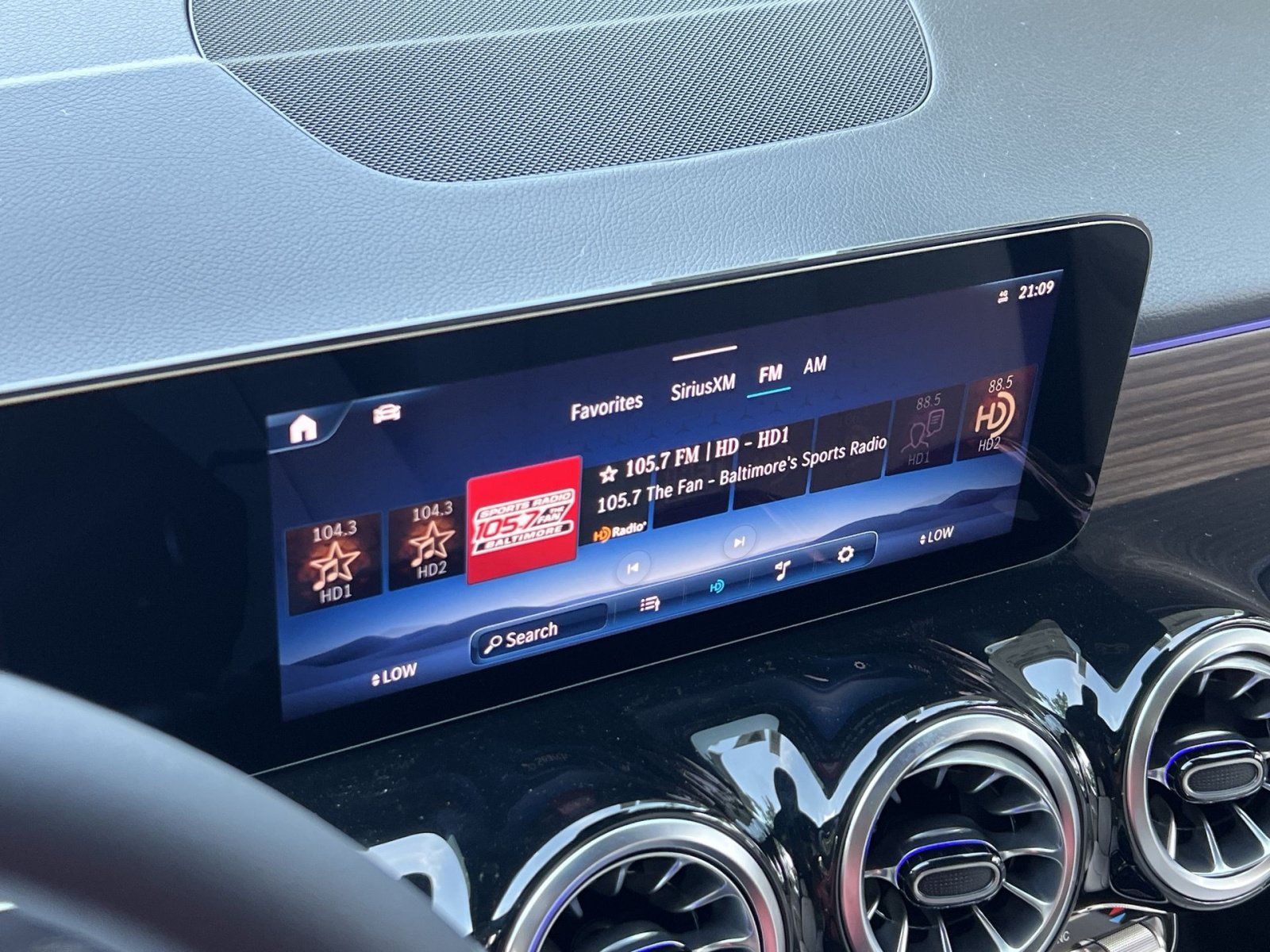 New 2026 Mercedes-Benz GLB 250 4MATIC image 23