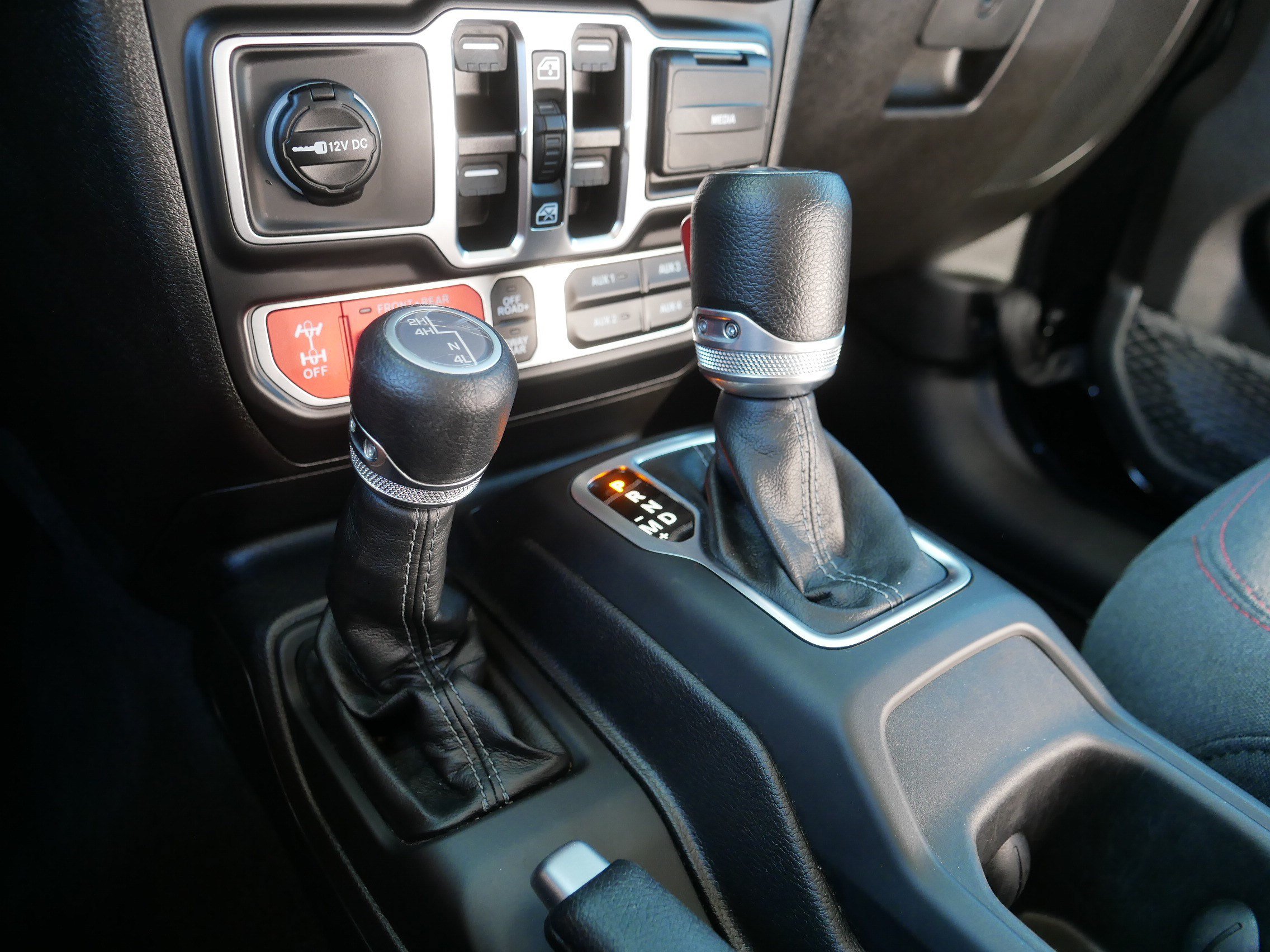 Used 2026 Jeep Wrangler Unlimited Rubicon AWD/4WD image 24