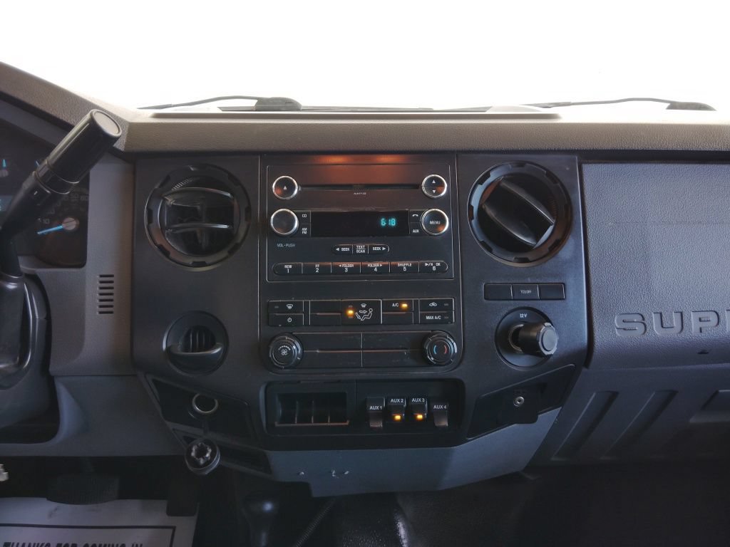 Used 2014 Ford F550 4x4 Crew Cab Super Duty image 21