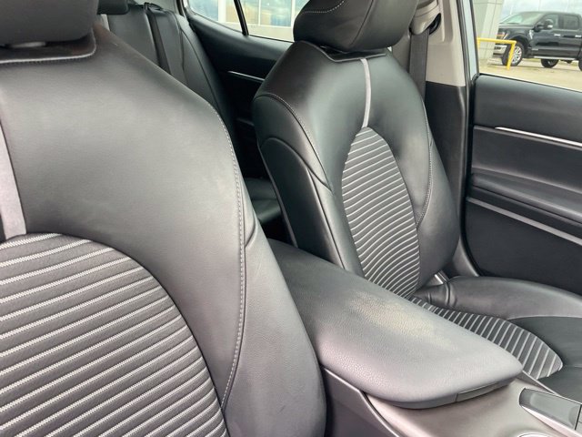 Used 2023 Toyota Camry SE FWD image 12