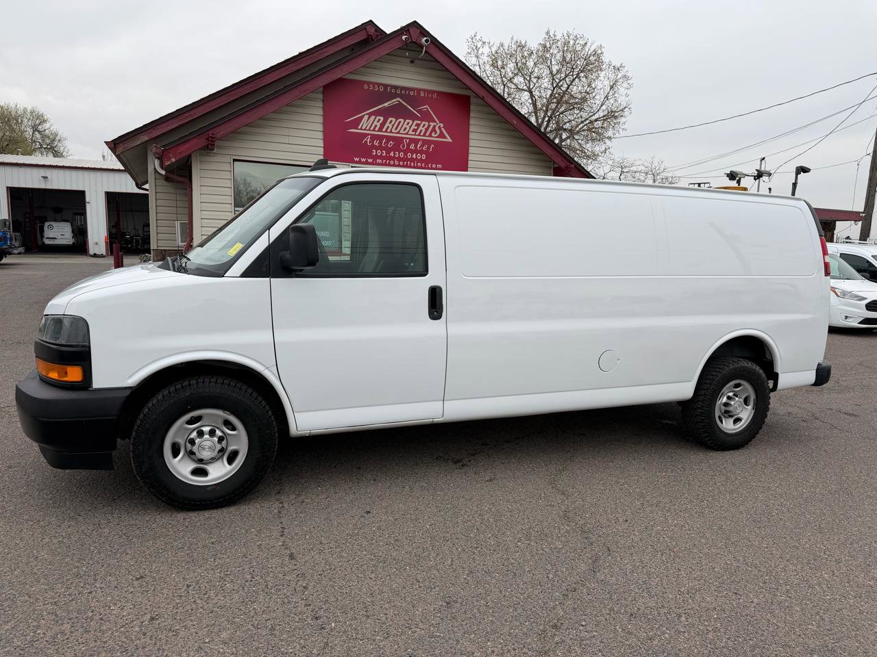 Used 2020 Chevrolet Express 2500 Extended w/ Communications Package RWD image 5