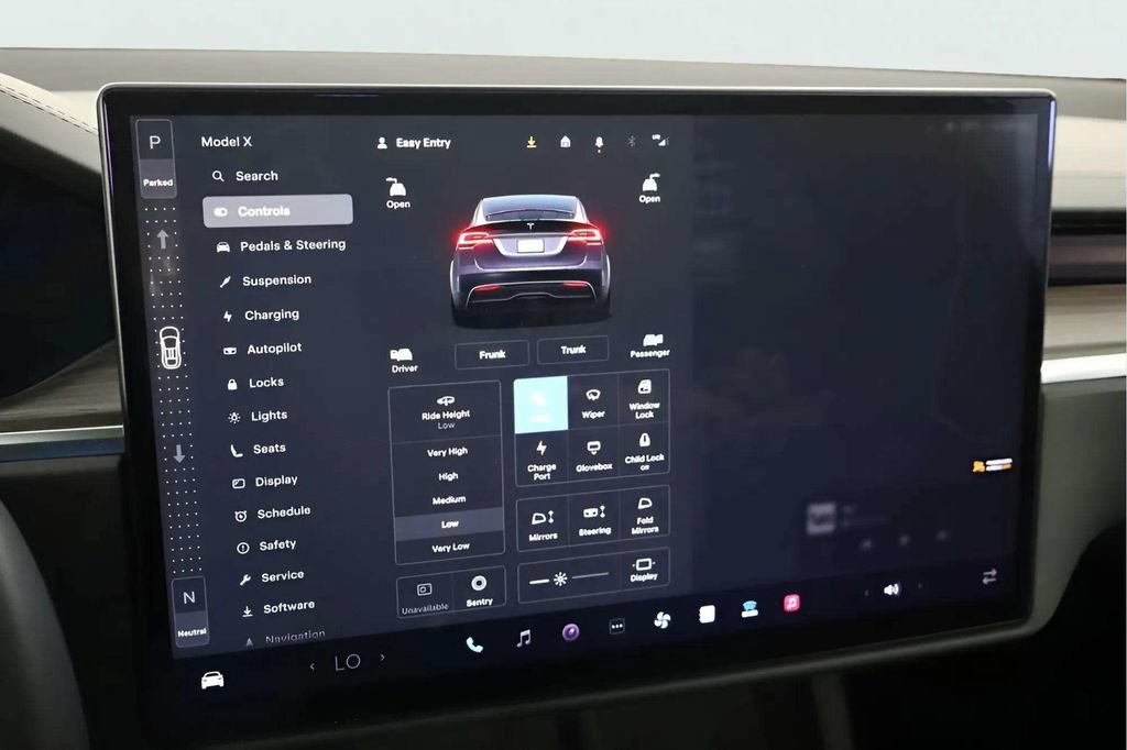 Used 2023 Tesla Model X AWD/4WD image 40