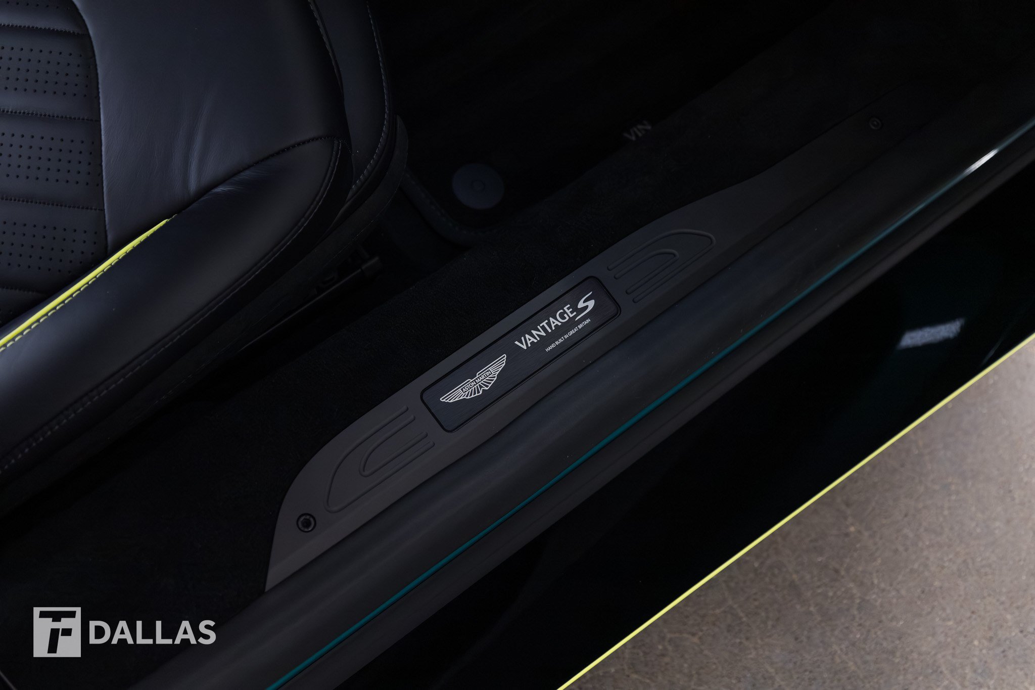 Used 2026 Aston Martin V8 Vantage S RWD image 35