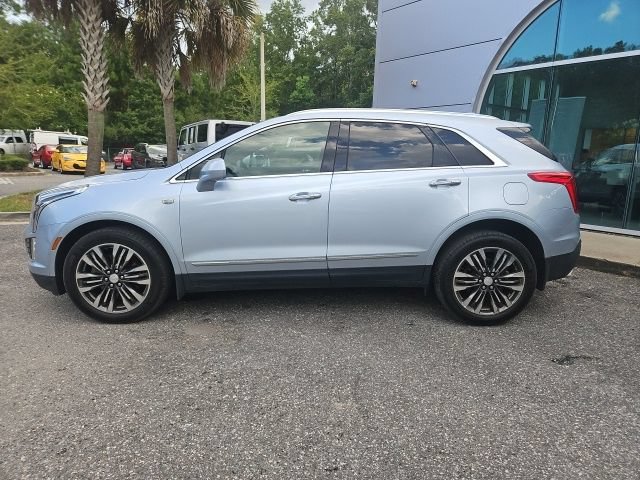 Used 2017 Cadillac XT5 Premium Luxury FWD image 2