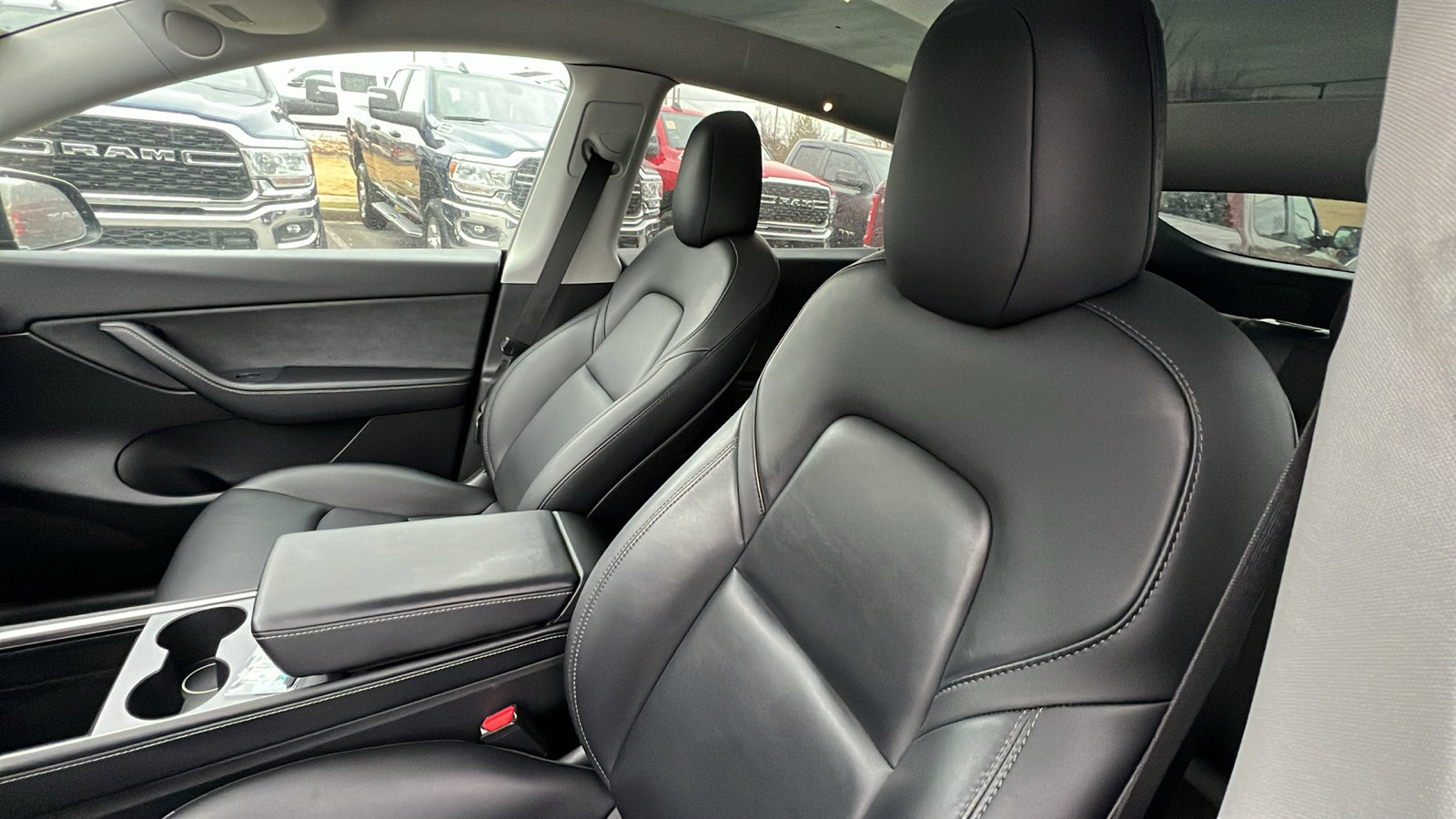 Used 2021 Tesla Model Y Long Range image 17