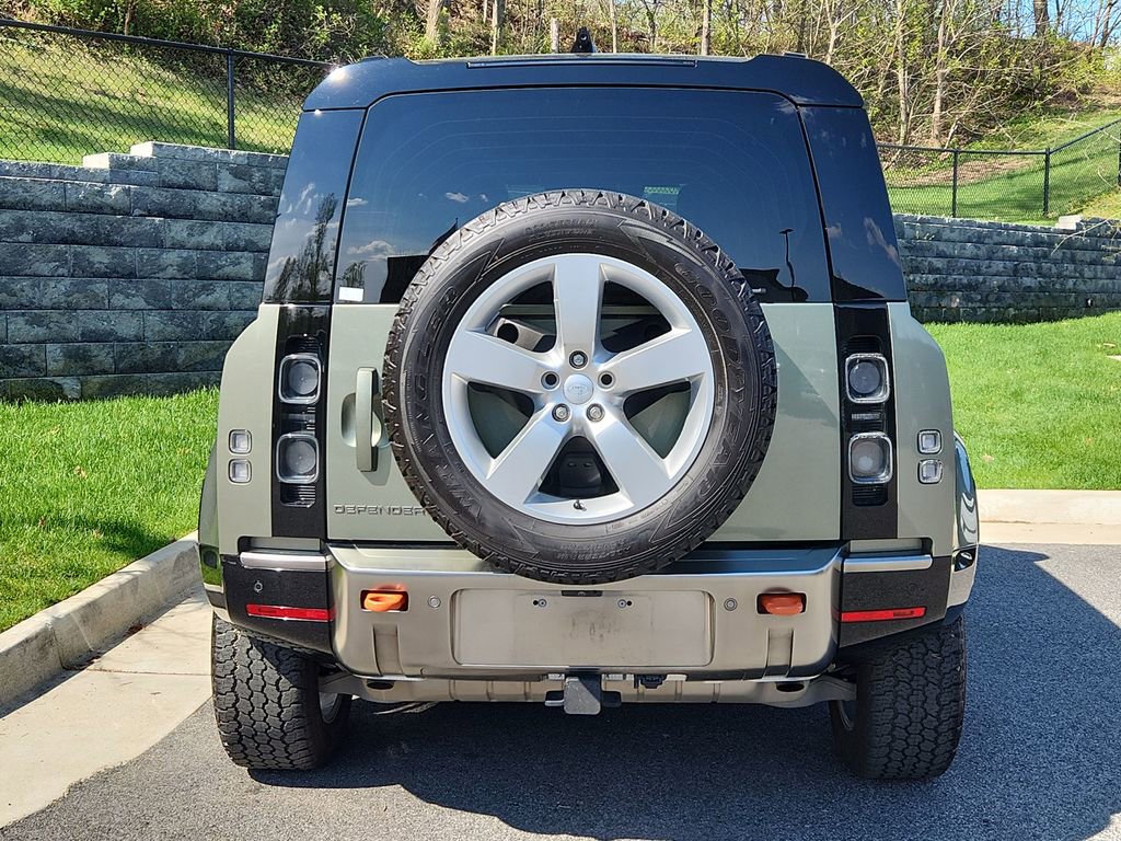 Used 2024 Land Rover Defender 110 X image 7