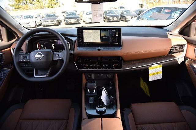 New 2026 Nissan Rogue Platinum image 8