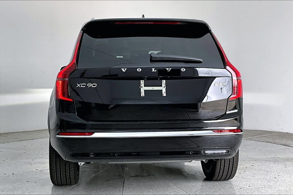 New 2026 Volvo XC90 B5 Plus AWD/4WD image 5