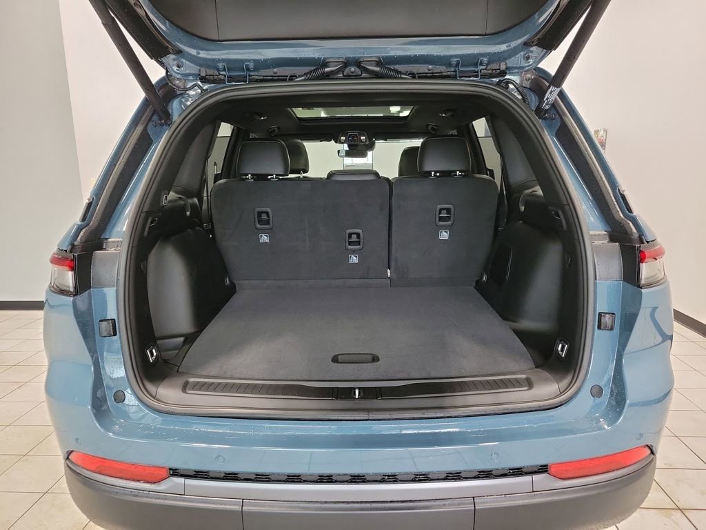 New 2026 Jeep Grand Cherokee Limited w/ Limited Altitude Package image 7