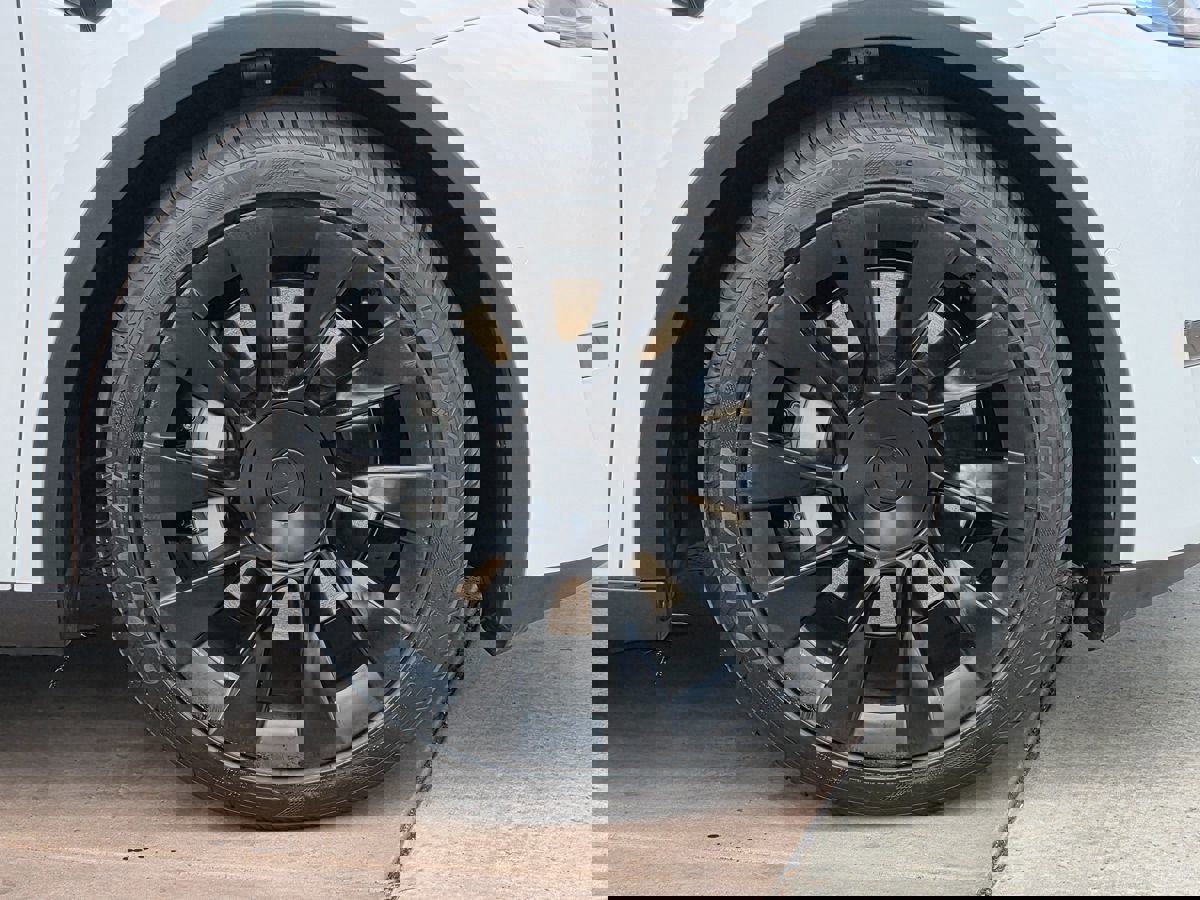 Used 2021 Tesla Model Y Long Range AWD/4WD image 12