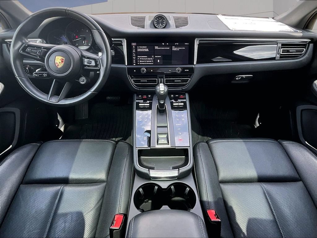 Used 2024 Porsche Macan Turbo AWD/4WD image 14