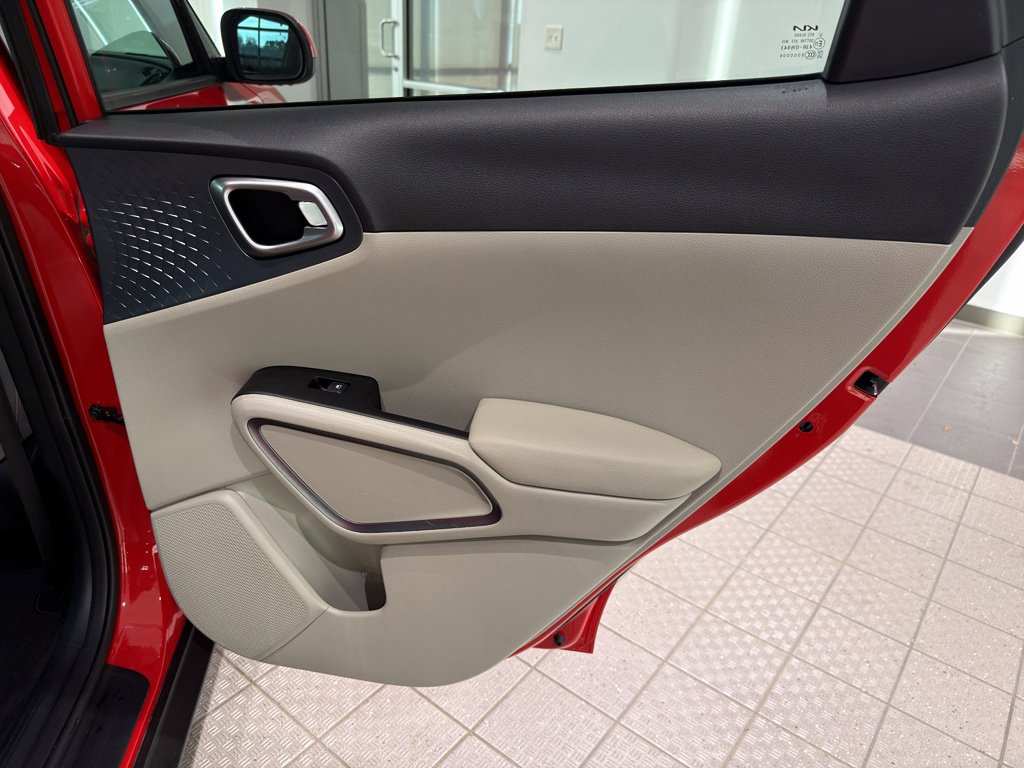 Certified 2024 Kia Soul EX image 24
