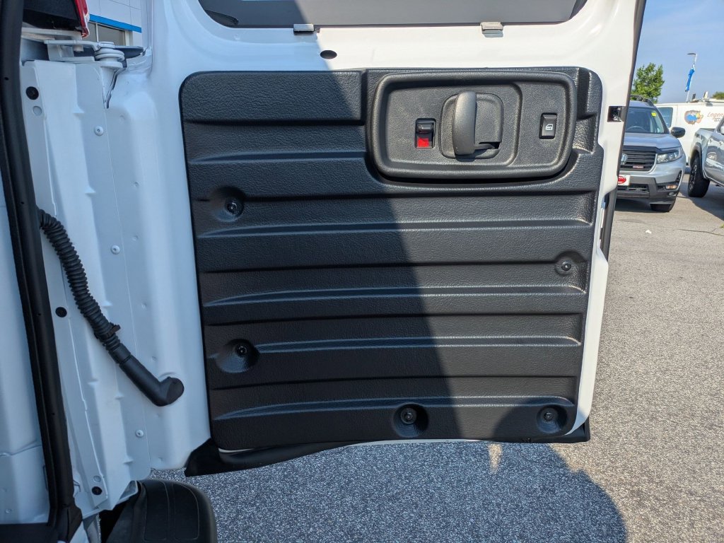 New 2026 Chevrolet Express 2500 RWD image 17