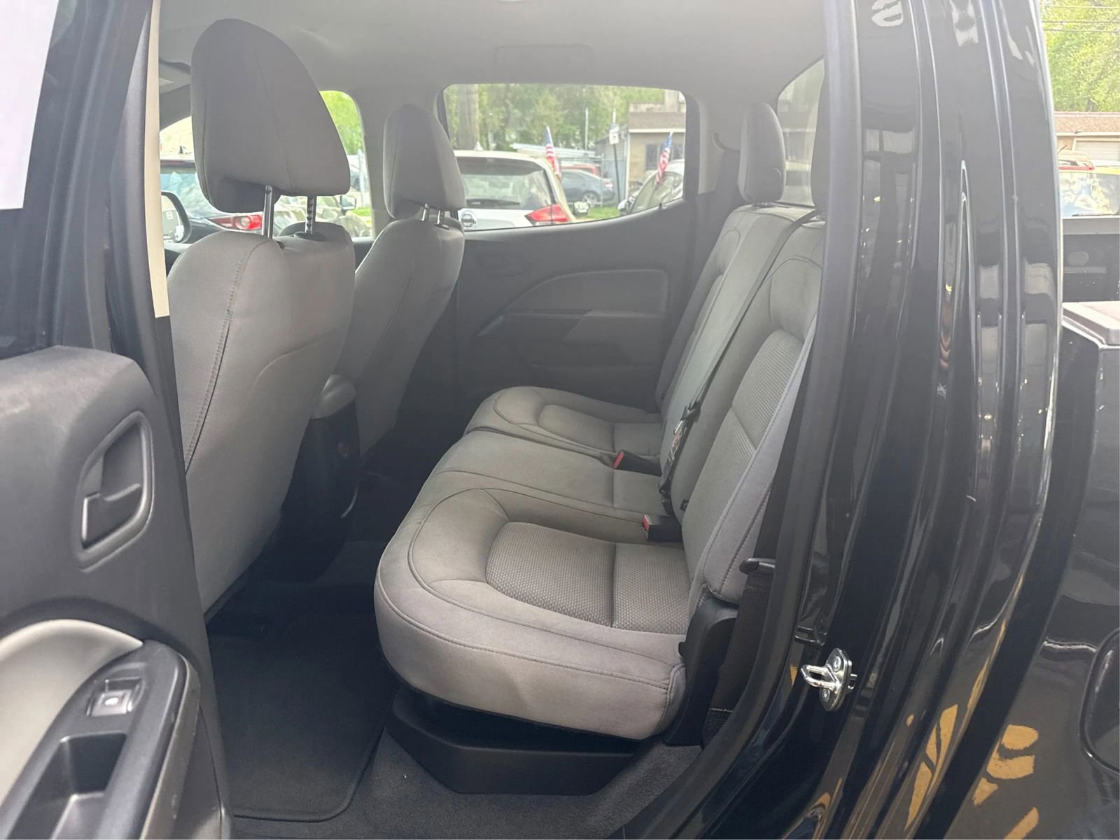 Used 2019 Chevrolet Colorado W/T w/ Custom Special Edition image 10