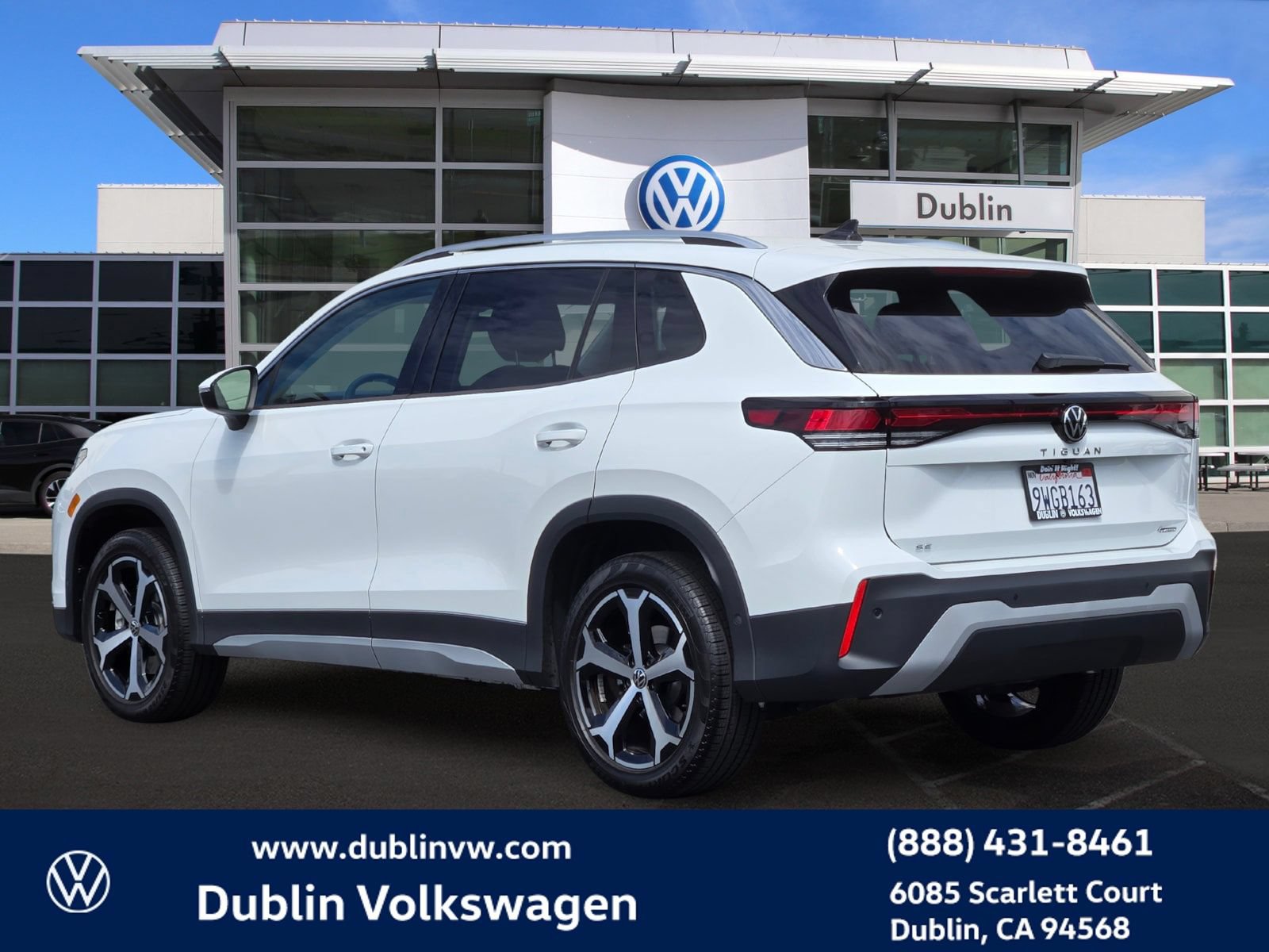 Certified 2026 Volkswagen Tiguan SE AWD/4WD image 6