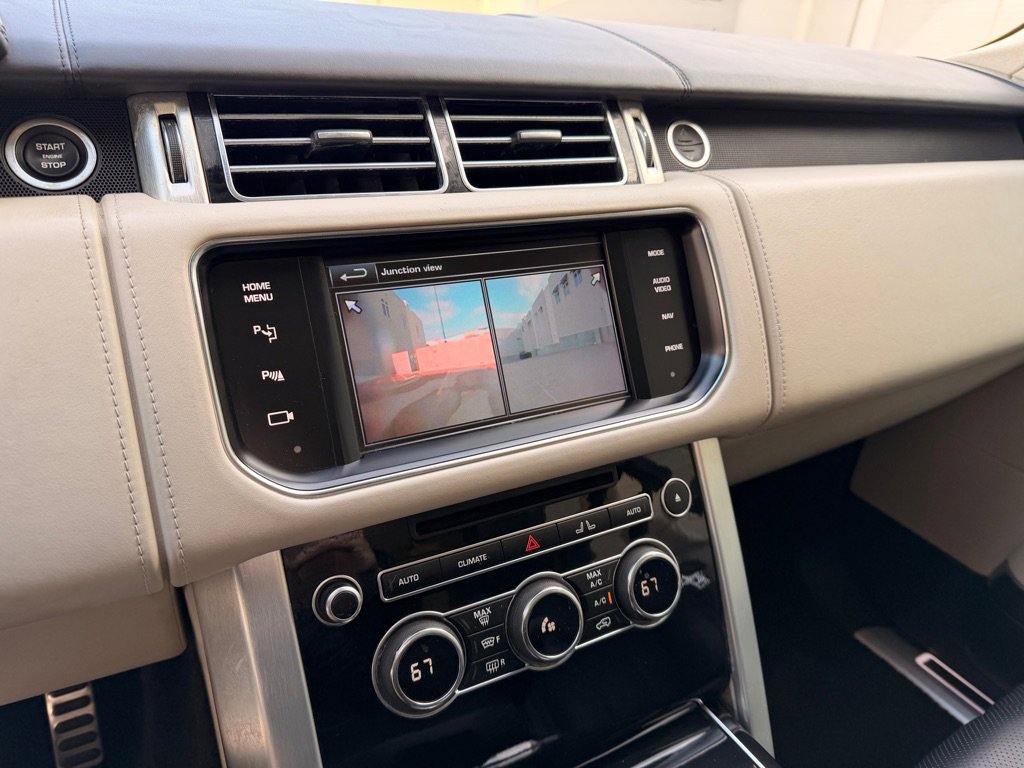 Used 2014 Land Rover Range Rover Autobiography image 12