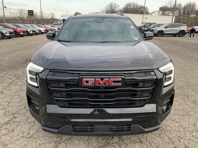 Certified 2025 GMC Terrain Elevation w/ Elevation Premium Package image 10