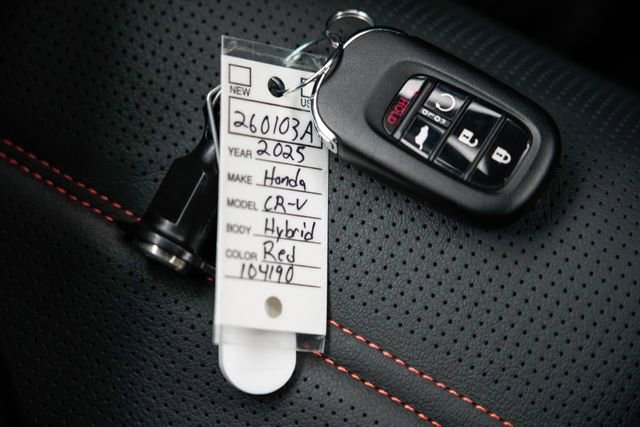Used 2025 Honda CR-V Sport-L image 9