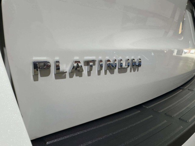 Used 2023 Ford Expedition Platinum image 19