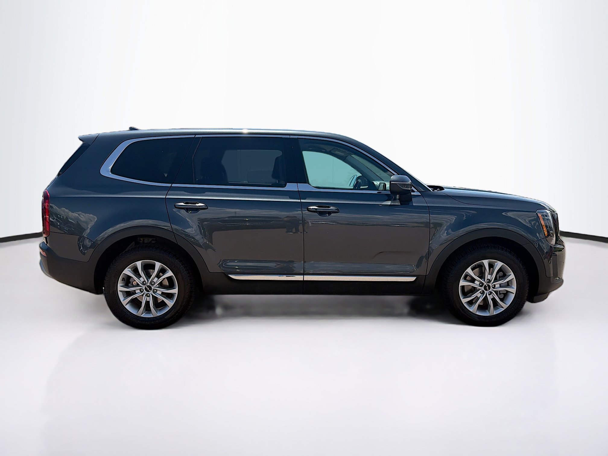 Used 2022 Kia Telluride LX AWD/4WD image 10