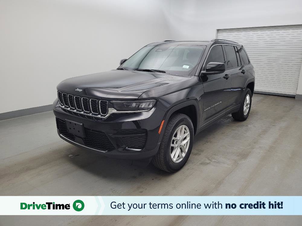 Used 2023 Jeep Grand Cherokee Laredo X image 1