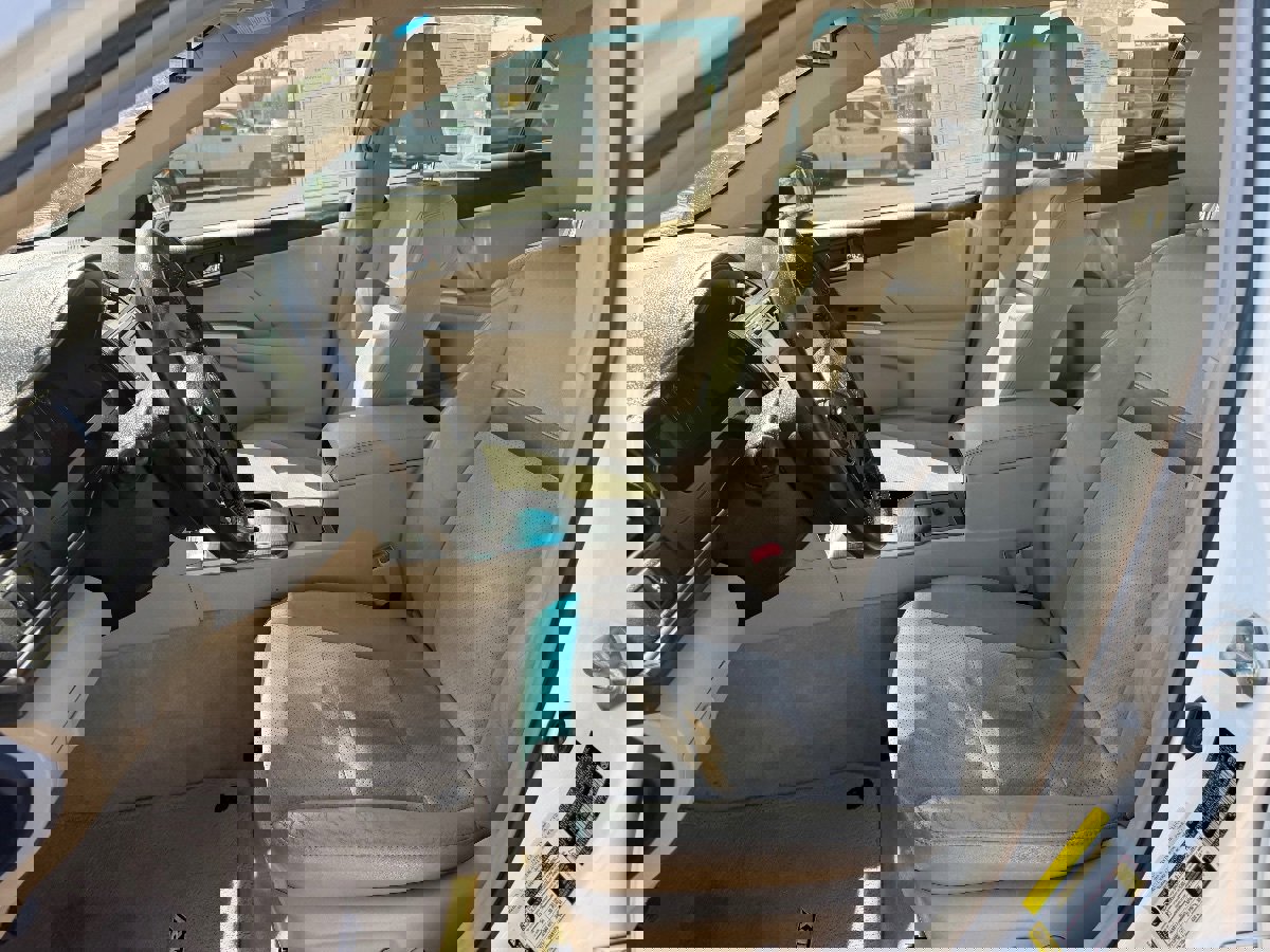 Used 2012 Toyota Camry XLE w/ Leather Pkg image 11