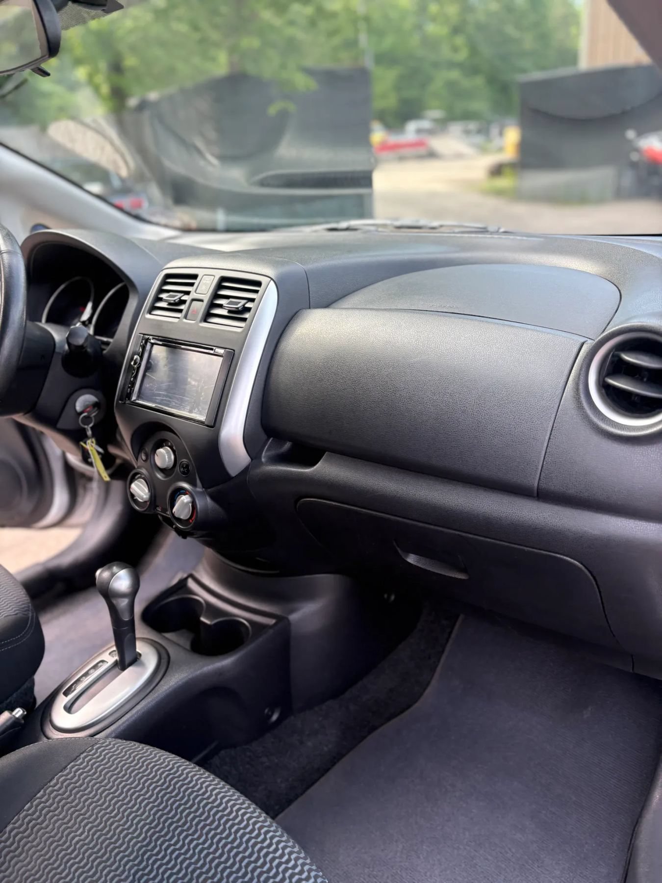Used 2014 Nissan Versa Note SV FWD image 18