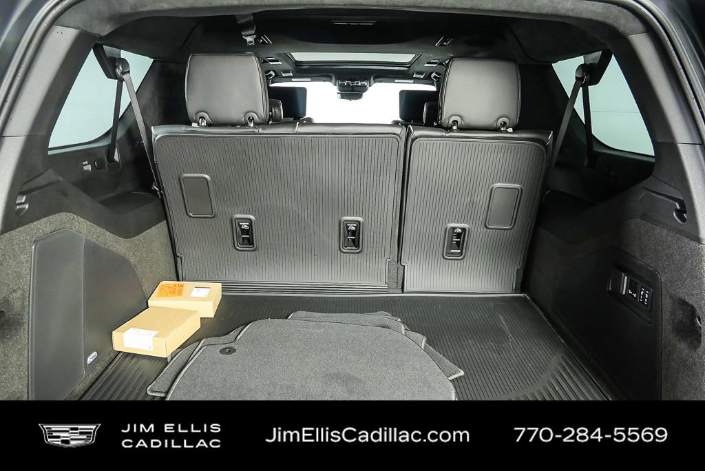 Certified 2026 Cadillac Escalade ESV Platinum Sport w/ LPO, ONYX Package image 34