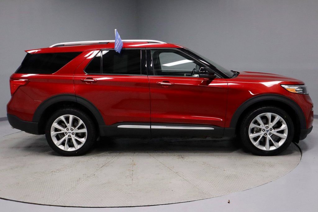 Certified 2022 Ford Explorer Platinum w/ Technology Package image 13