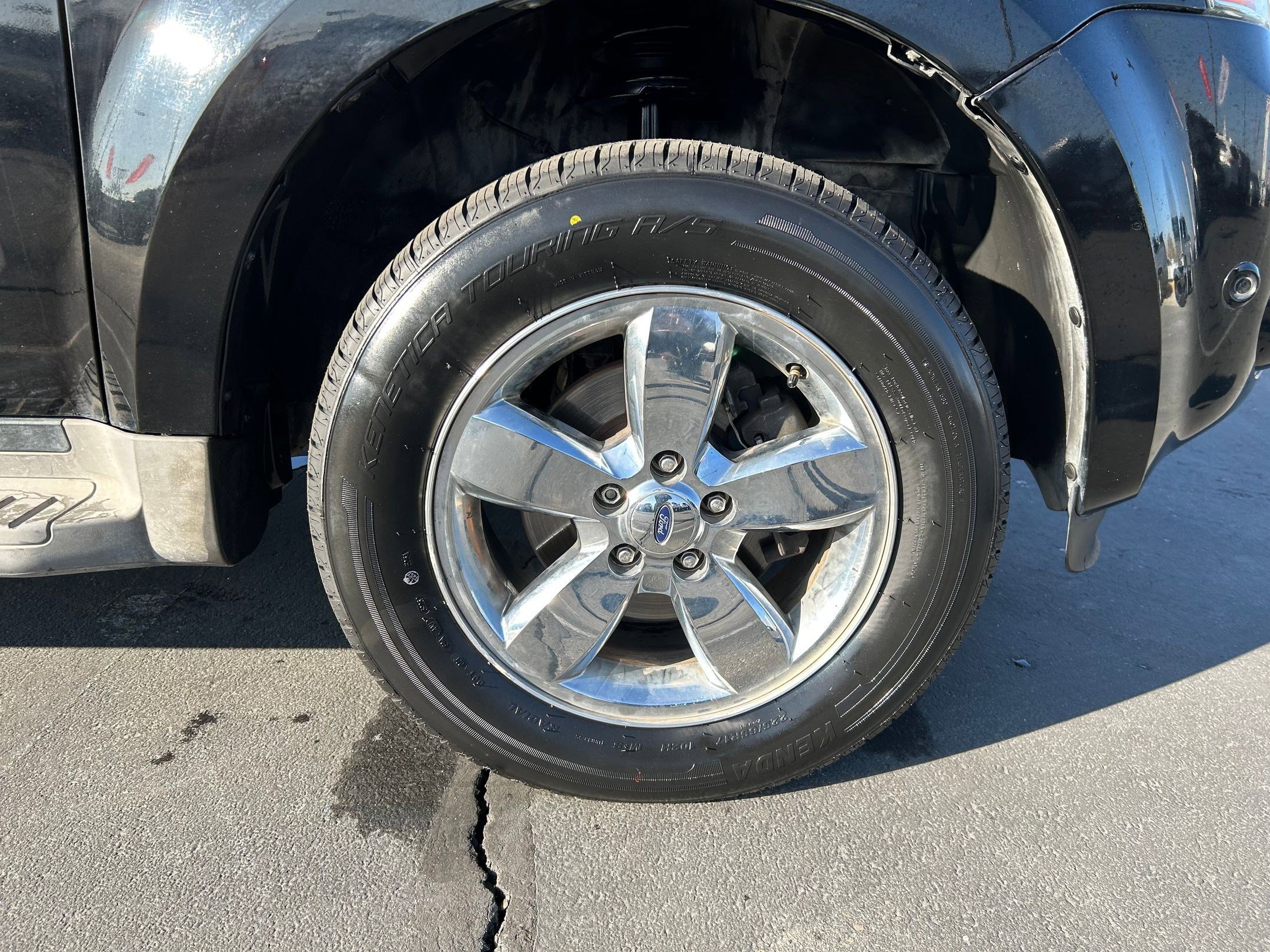 Used 2010 Ford Escape Limited image 31