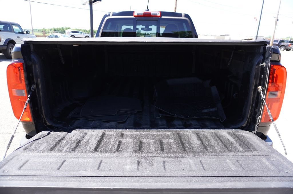 Used 2017 GMC Canyon SLE w/ All Terrain X Package AWD/4WD image 27