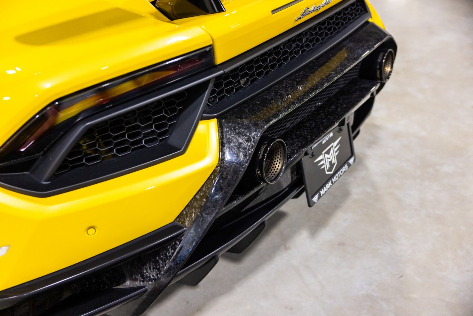 Used 2018 Lamborghini Huracan Performante image 16