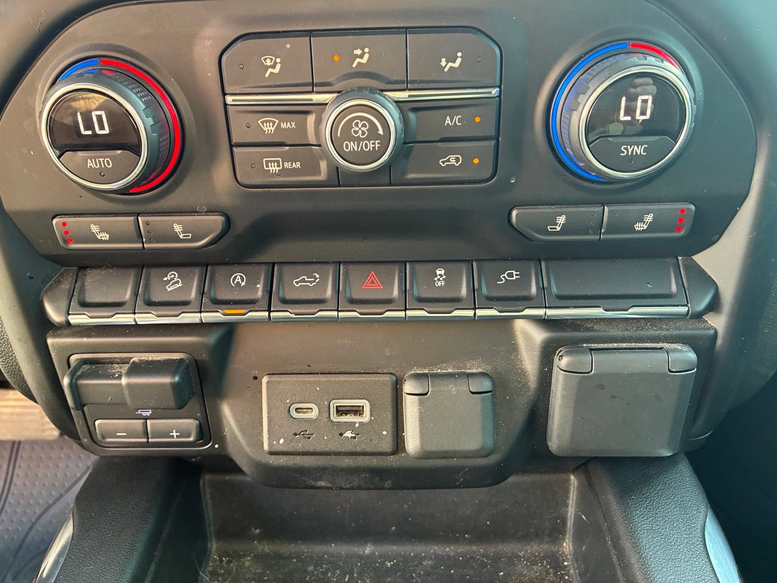 Used 2019 Chevrolet Silverado 1500 LT Trail Boss AWD/4WD image 10