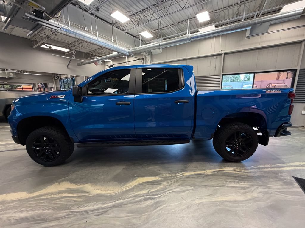 Used 2022 Chevrolet Silverado 1500 Custom Trail Boss w/ LPO, Dark Essentials Package AWD/4WD image 31